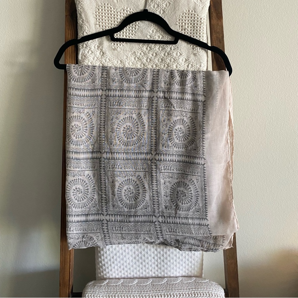Pacsun Cream & Grey Bohemian Block Printed Circle Scarf - Picture 2 of 3